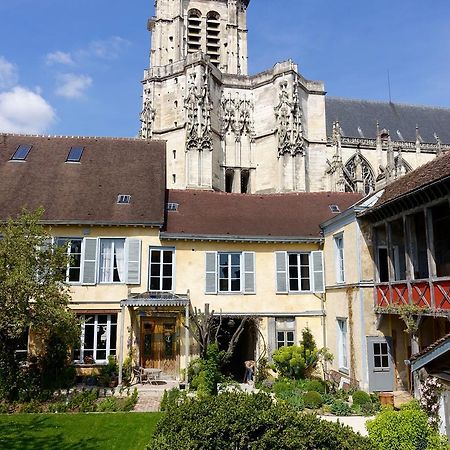 Le Jardin De La Cathedrale Bed and Breakfast Troyes Buitenkant foto